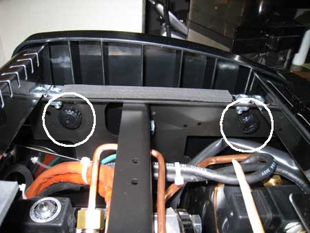 Right side panel from the inside. Note the two thumbscrews. The left side panel also has two thumbscrews.
