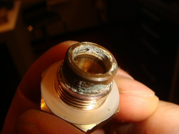 Corrosion on pressure regulator bore